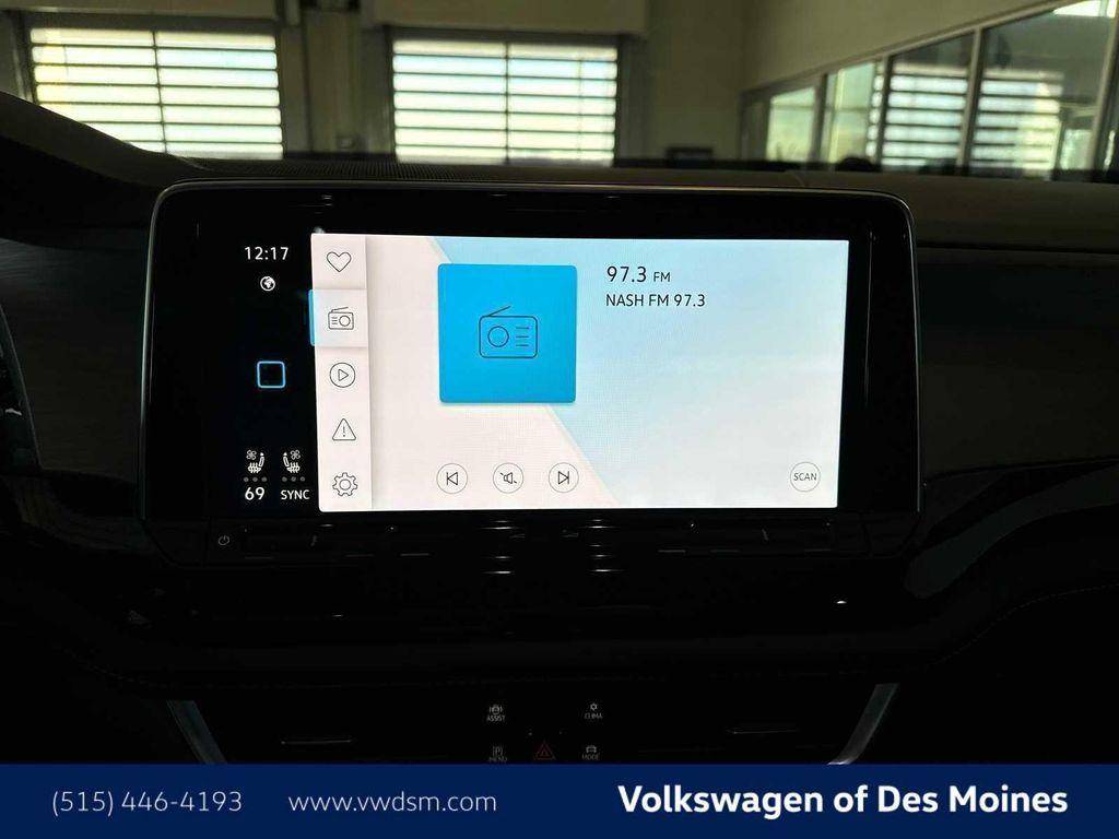 new 2025 Volkswagen Atlas Cross Sport car, priced at $43,103