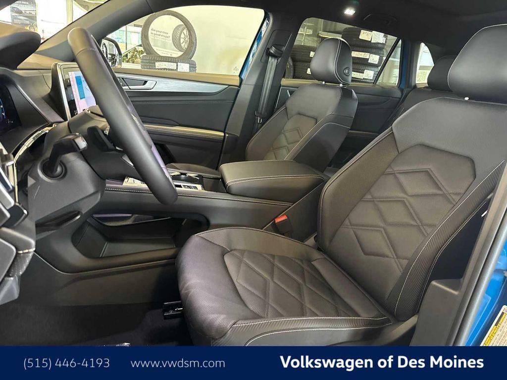 new 2025 Volkswagen Atlas Cross Sport car, priced at $43,103