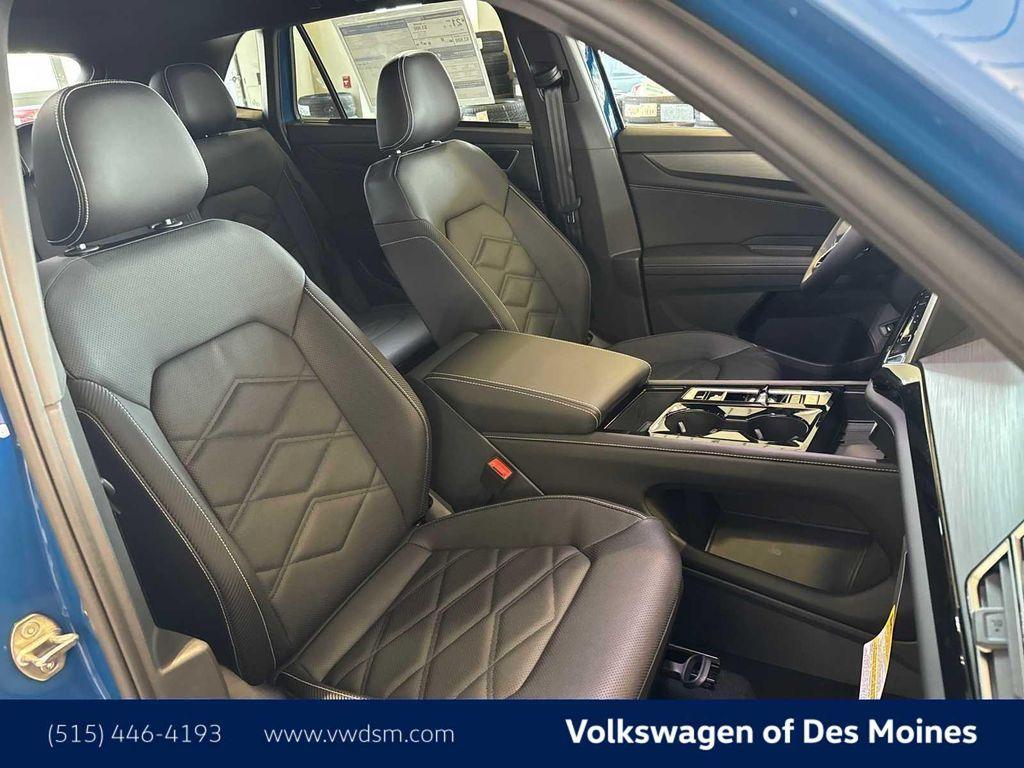 new 2025 Volkswagen Atlas Cross Sport car, priced at $43,103