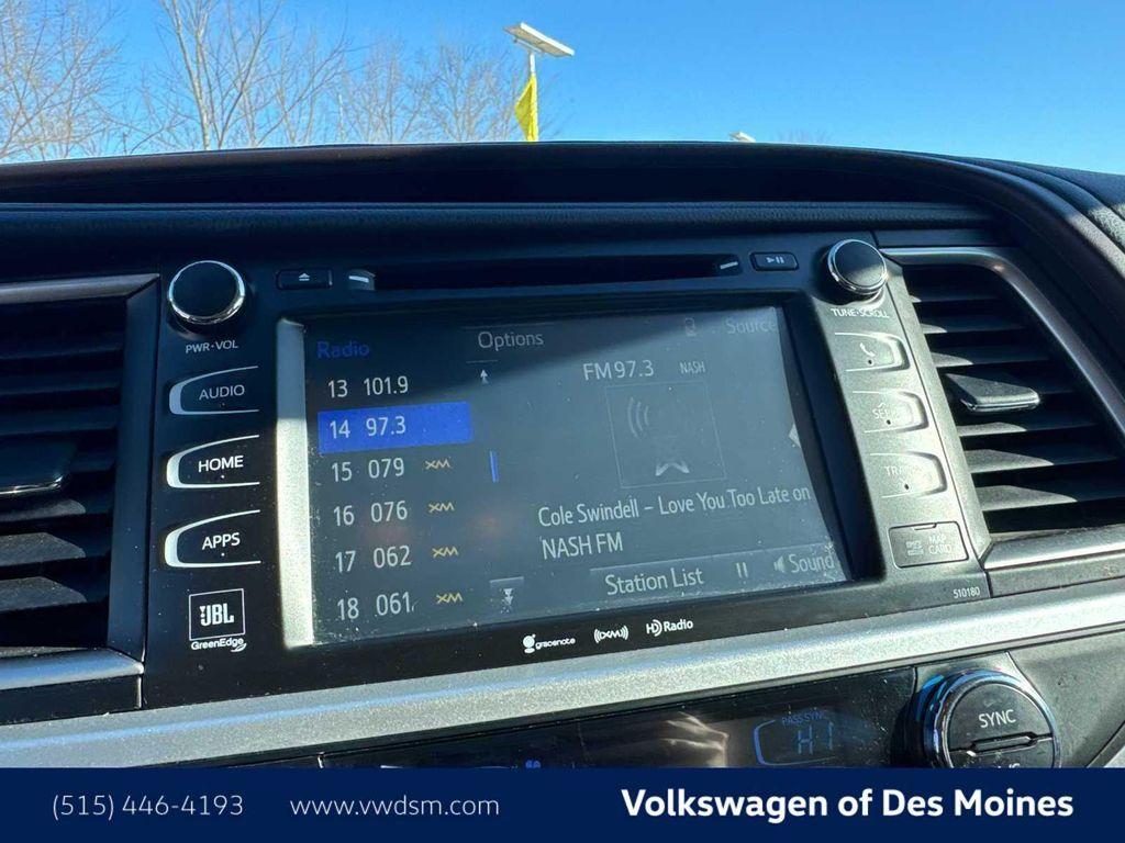 used 2018 Toyota Highlander Hybrid car, priced at $27,999