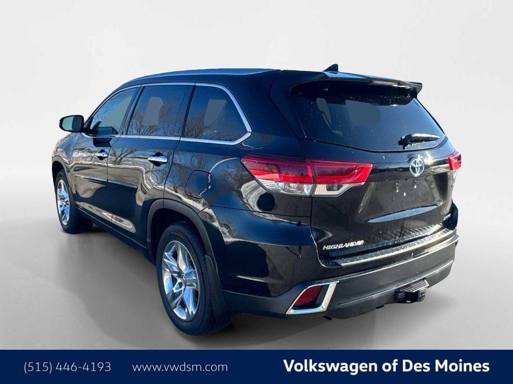used 2018 Toyota Highlander Hybrid car, priced at $27,999