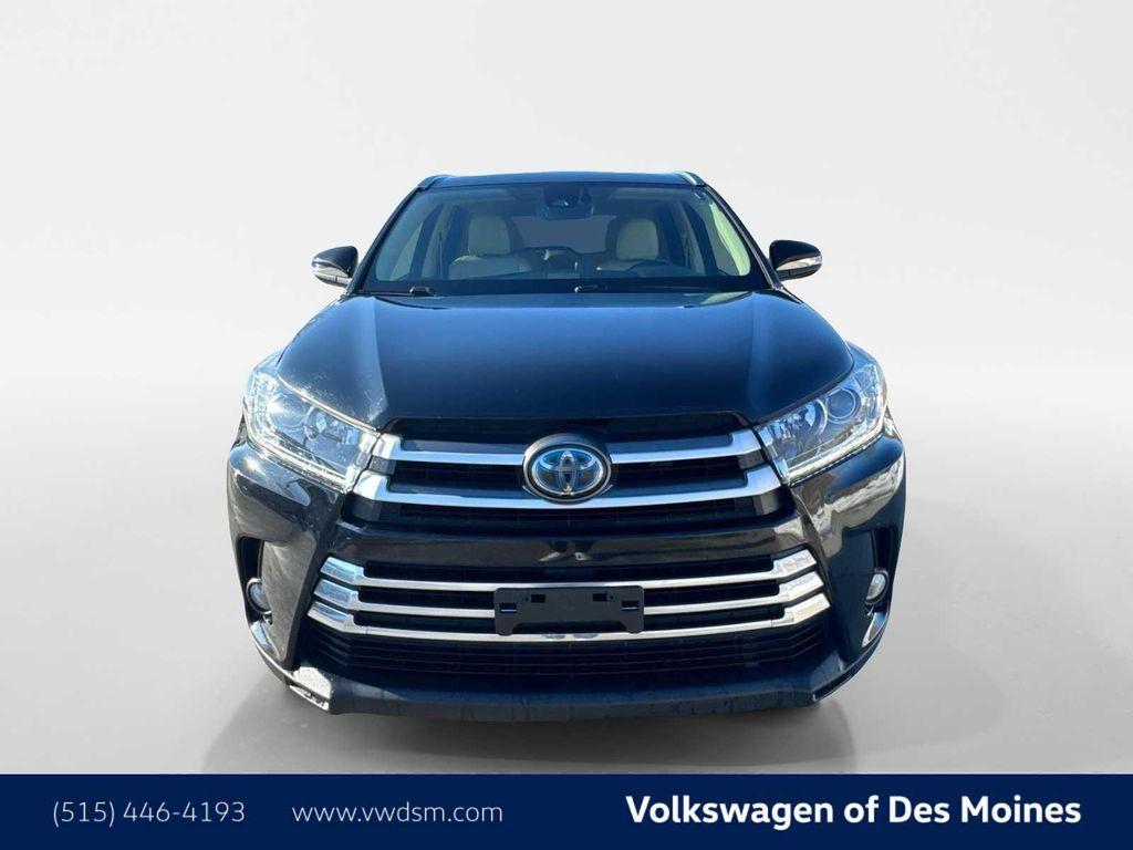 used 2018 Toyota Highlander Hybrid car, priced at $27,999