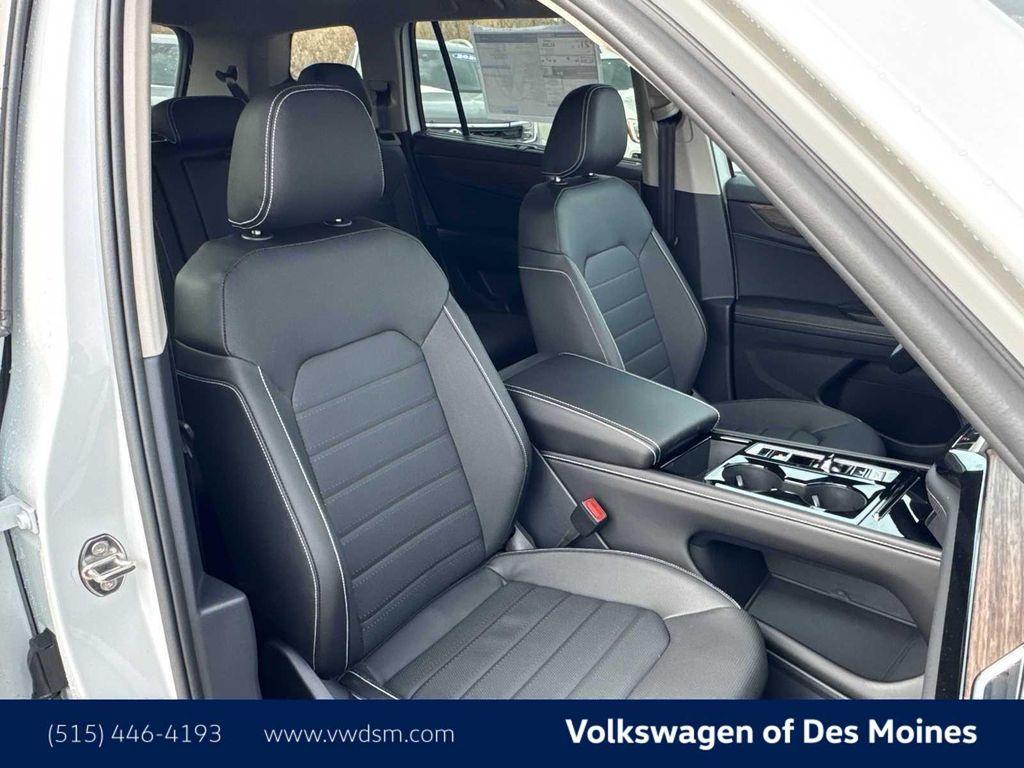 new 2026 Volkswagen Atlas car, priced at $49,081