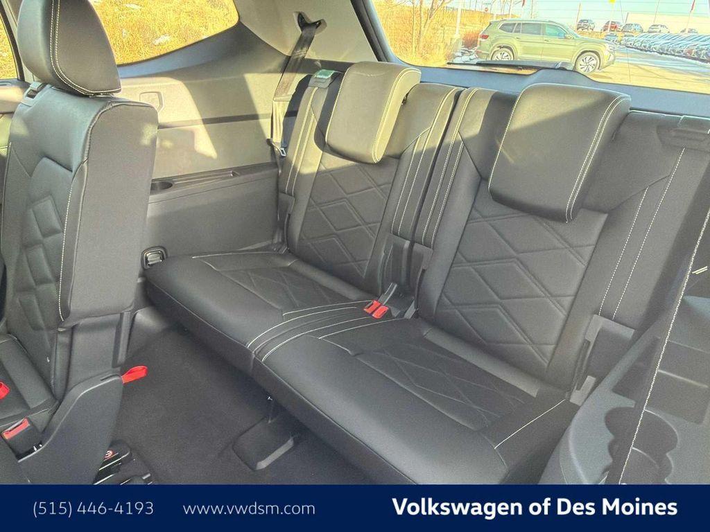 new 2026 Volkswagen Atlas car, priced at $46,686