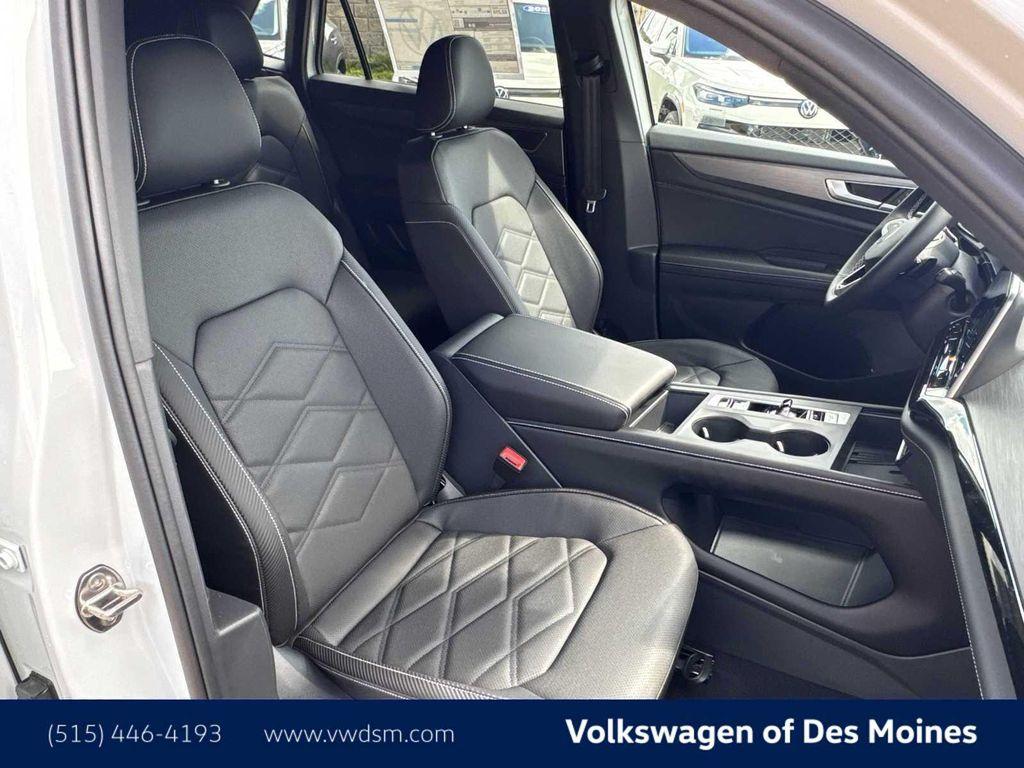 new 2026 Volkswagen Atlas Cross Sport car, priced at $38,856