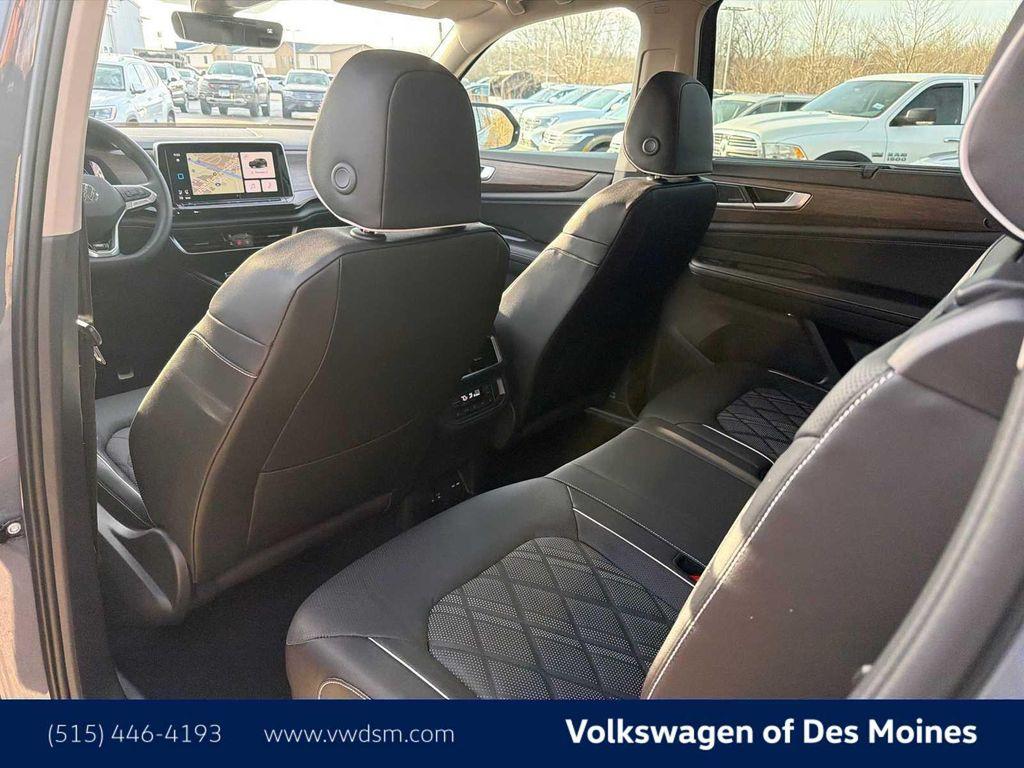 new 2026 Volkswagen Atlas car, priced at $53,741