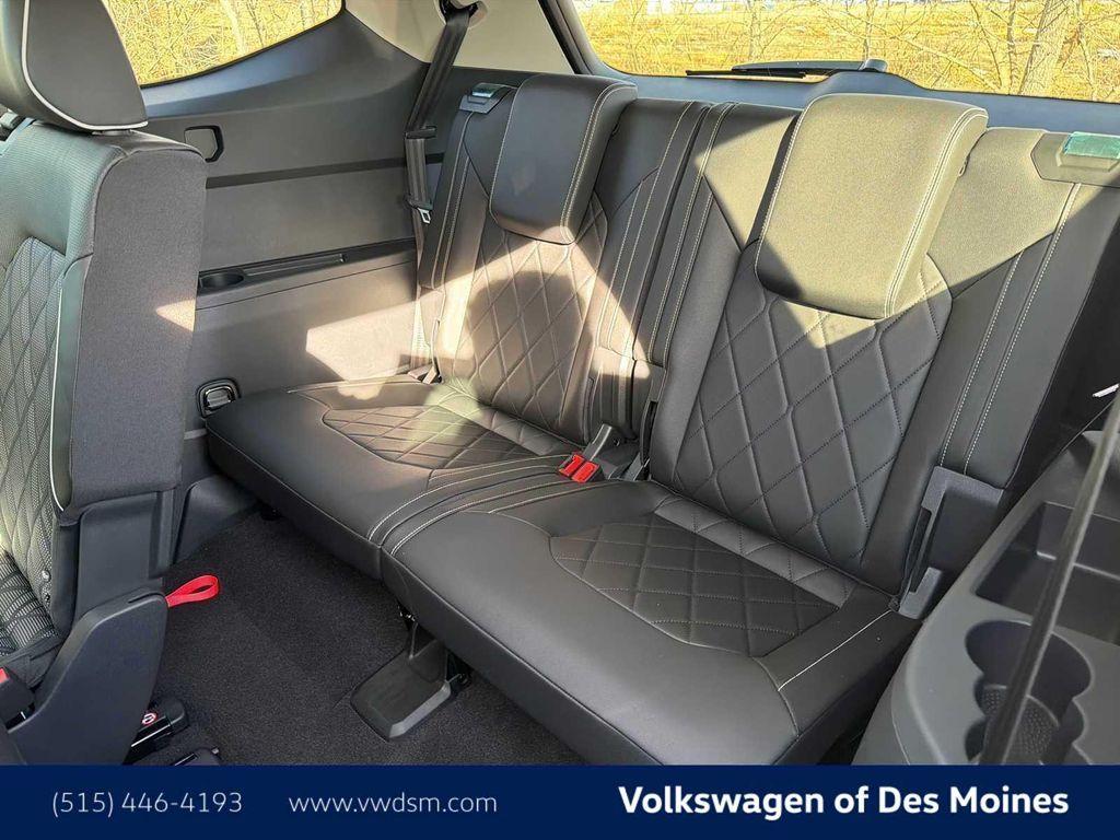 new 2026 Volkswagen Atlas car, priced at $53,741