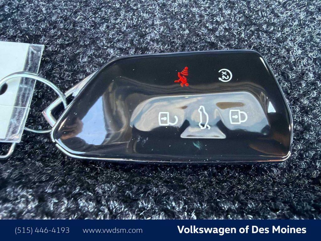 new 2026 Volkswagen Tiguan car, priced at $40,181