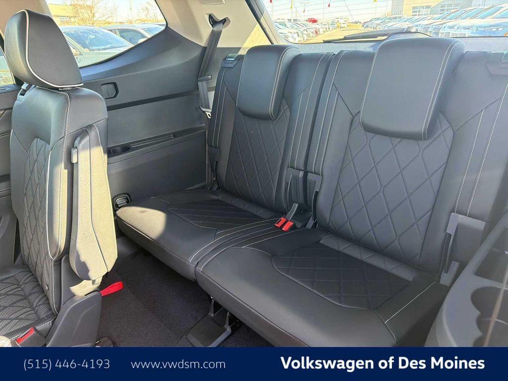 new 2026 Volkswagen Atlas car, priced at $53,981