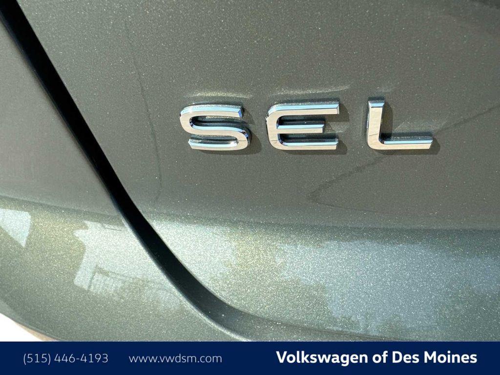 new 2026 Volkswagen Atlas Cross Sport car, priced at $52,999