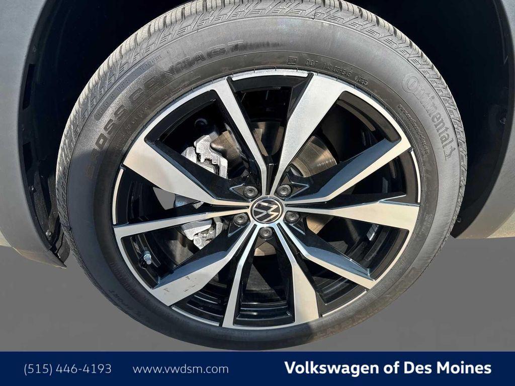 new 2026 Volkswagen Atlas Cross Sport car, priced at $52,999