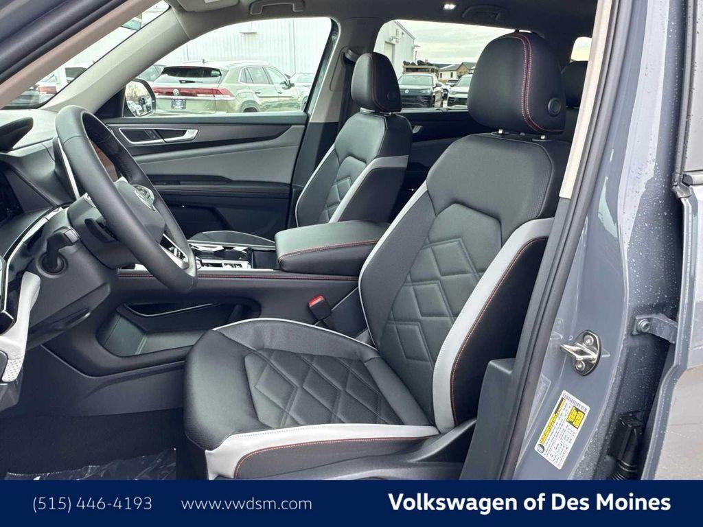 new 2026 Volkswagen Atlas car, priced at $47,171