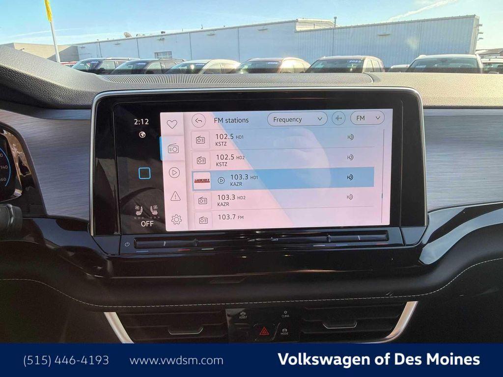 new 2026 Volkswagen Atlas Cross Sport car, priced at $38,926