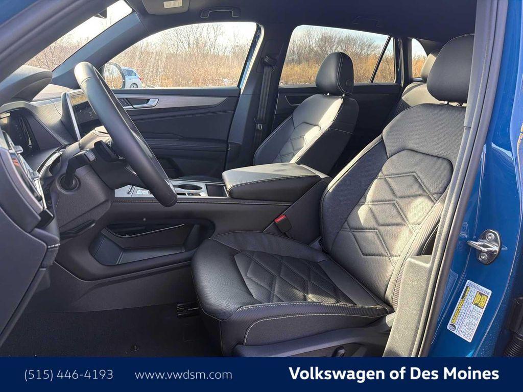 new 2026 Volkswagen Atlas Cross Sport car, priced at $38,926