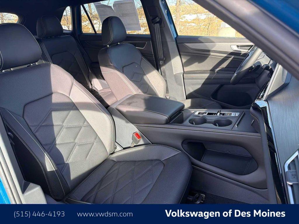 new 2026 Volkswagen Atlas Cross Sport car, priced at $38,926