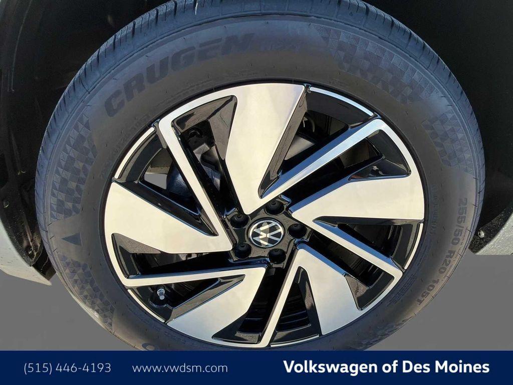 new 2026 Volkswagen Atlas car, priced at $47,136