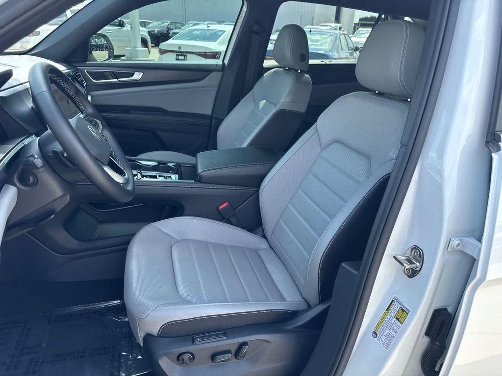 used 2025 Volkswagen Atlas Cross Sport car, priced at $42,995