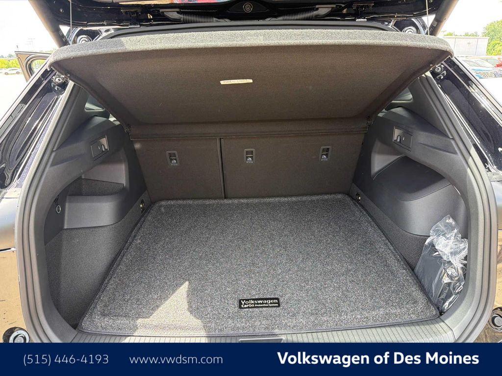 new 2026 Volkswagen Tiguan car, priced at $46,184