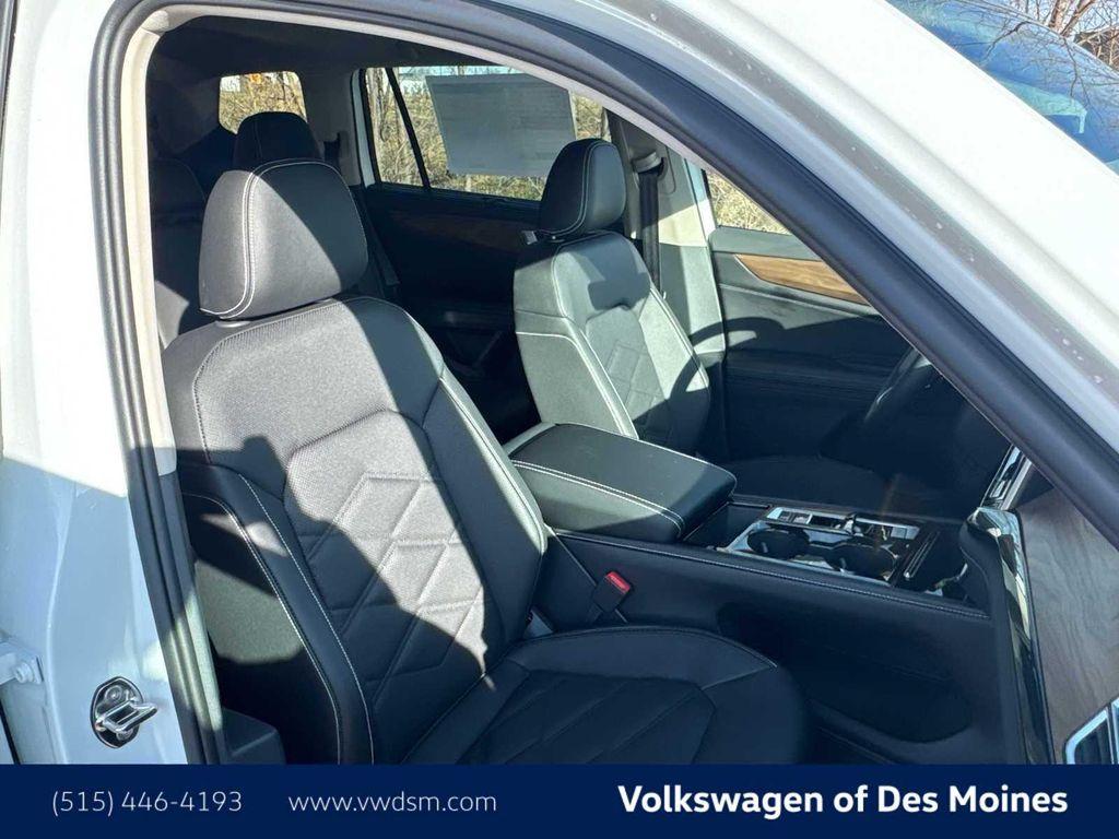 new 2026 Volkswagen Atlas car, priced at $46,291