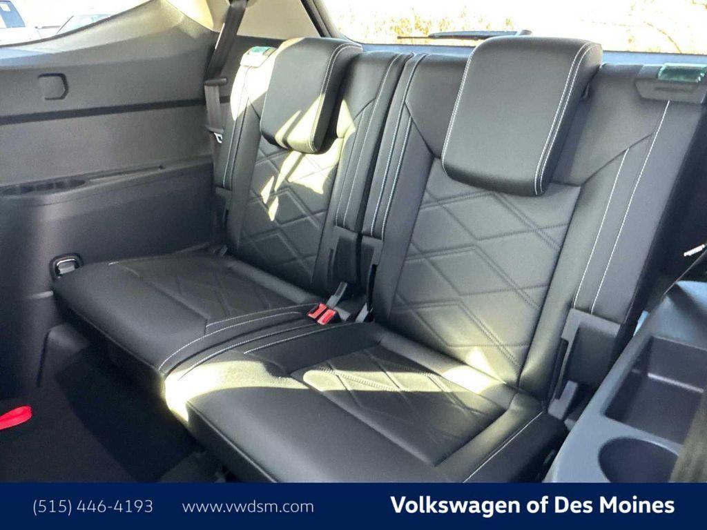 new 2026 Volkswagen Atlas car, priced at $46,291