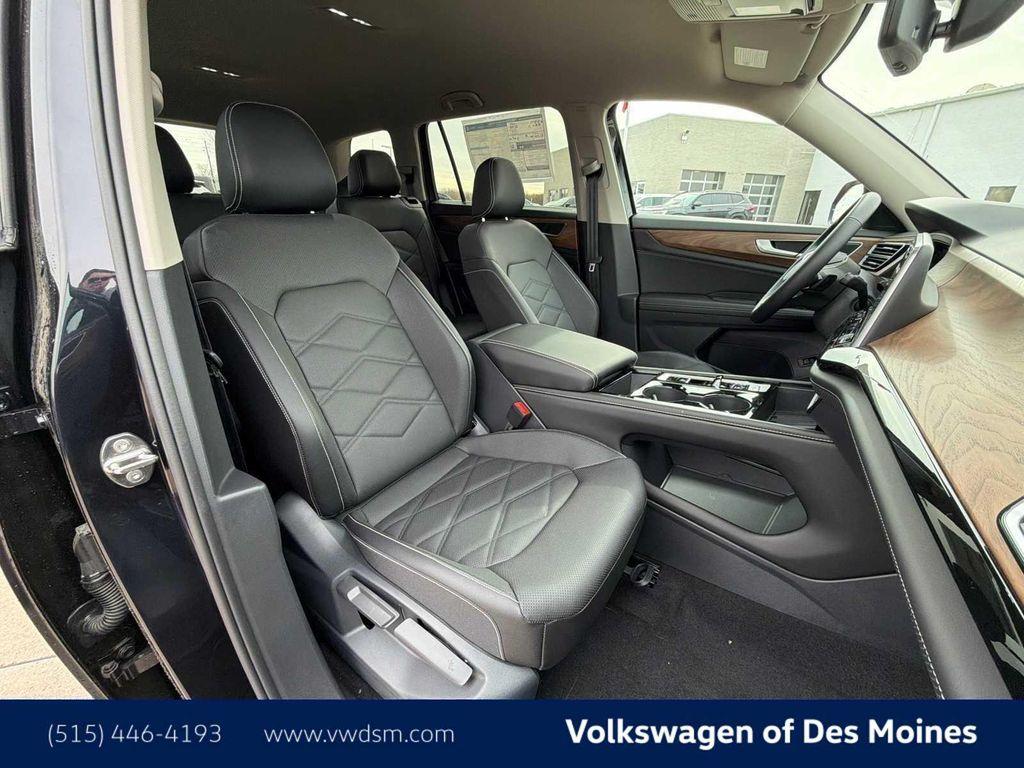 new 2026 Volkswagen Atlas car, priced at $46,926