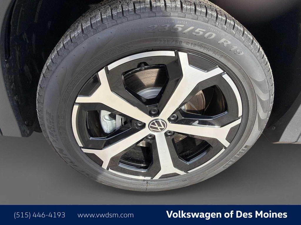 new 2026 Volkswagen Tiguan car, priced at $36,086