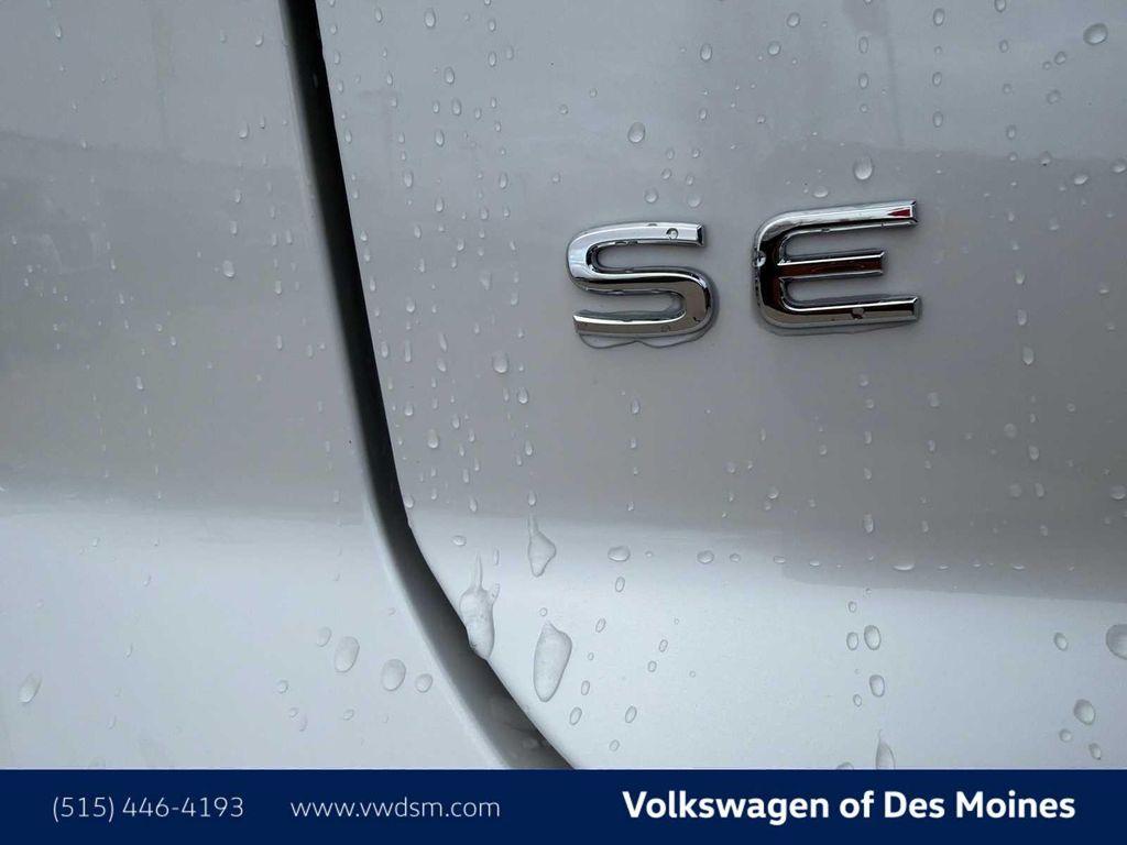 new 2026 Volkswagen Atlas Cross Sport car, priced at $44,651