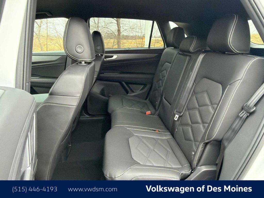 new 2026 Volkswagen Atlas Cross Sport car, priced at $44,651