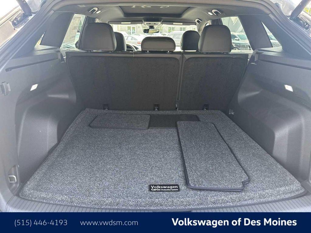 new 2026 Volkswagen Atlas Cross Sport car, priced at $43,999