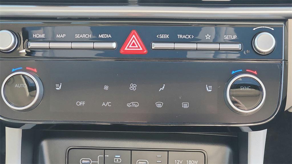 new 2025 Hyundai Tucson car, priced at $32,998