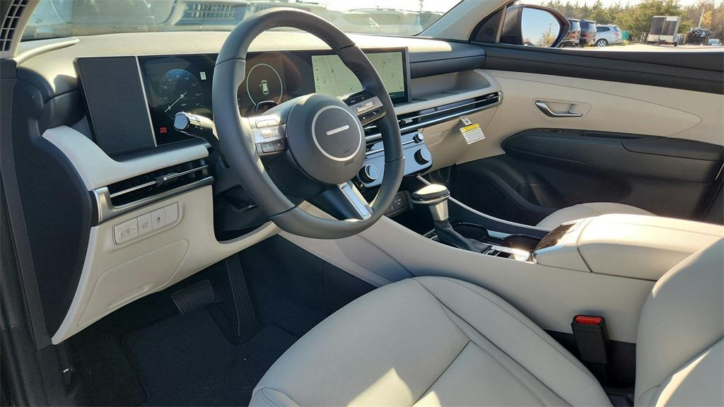 new 2025 Hyundai Tucson car, priced at $32,998