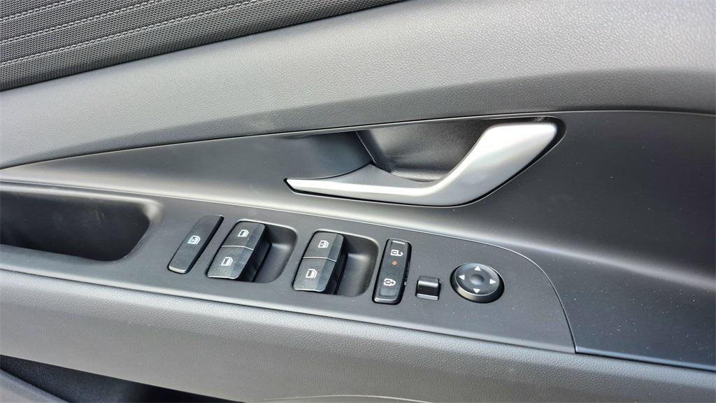 new 2026 Hyundai ELANTRA HEV car, priced at $27,119