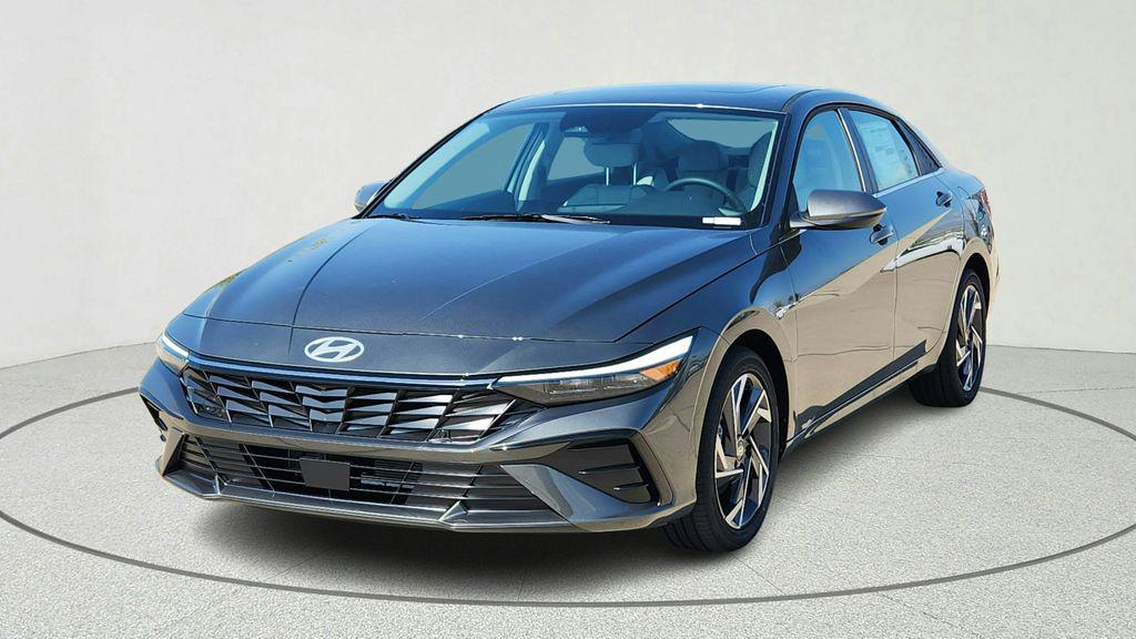 new 2025 Hyundai Elantra car, priced at $25,669