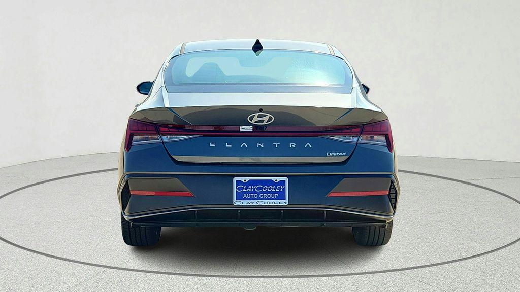 new 2025 Hyundai Elantra car, priced at $25,669