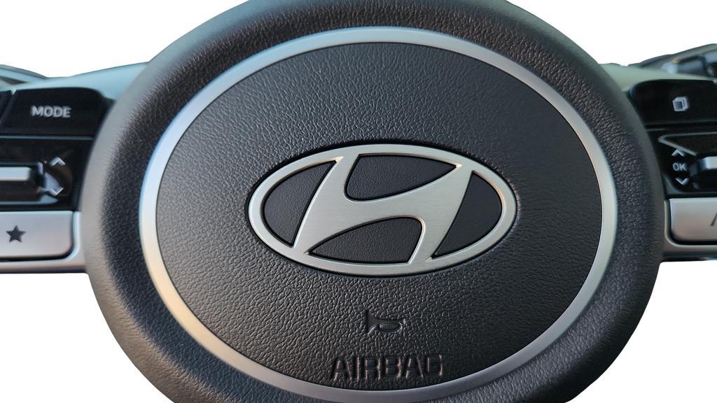 new 2025 Hyundai Elantra car, priced at $25,669