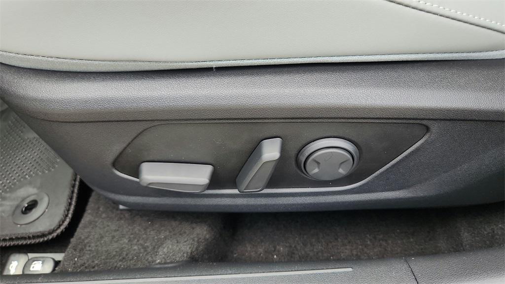 new 2025 Hyundai ELANTRA HEV car, priced at $29,498