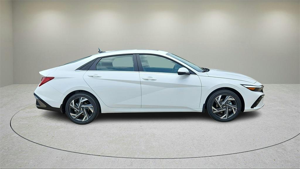 new 2025 Hyundai ELANTRA HEV car, priced at $29,498