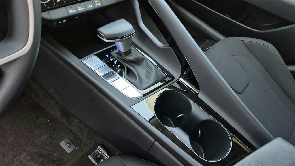 new 2026 Hyundai ELANTRA HEV car, priced at $27,120