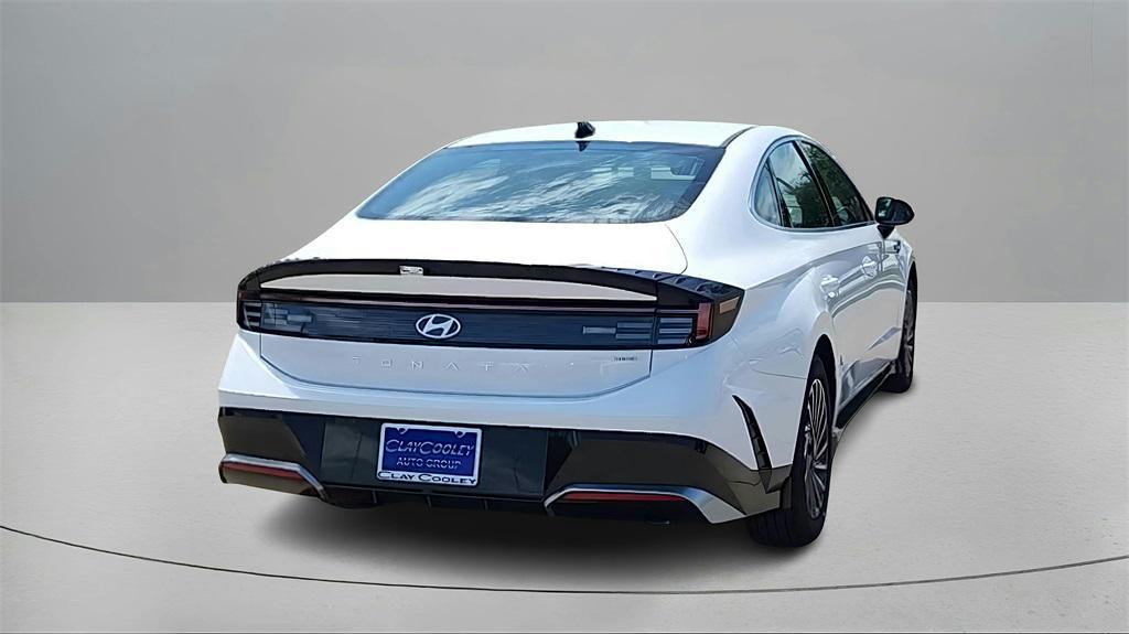new 2025 Hyundai Sonata Hybrid car, priced at $29,748