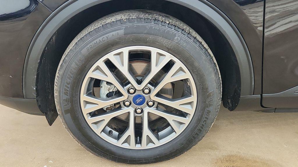 used 2022 Ford Escape car, priced at $24,905