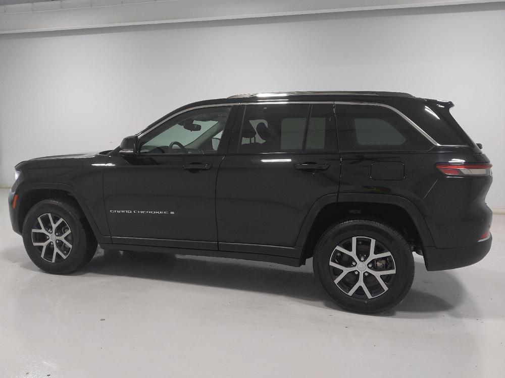used 2023 Jeep Grand Cherokee car, priced at $26,395