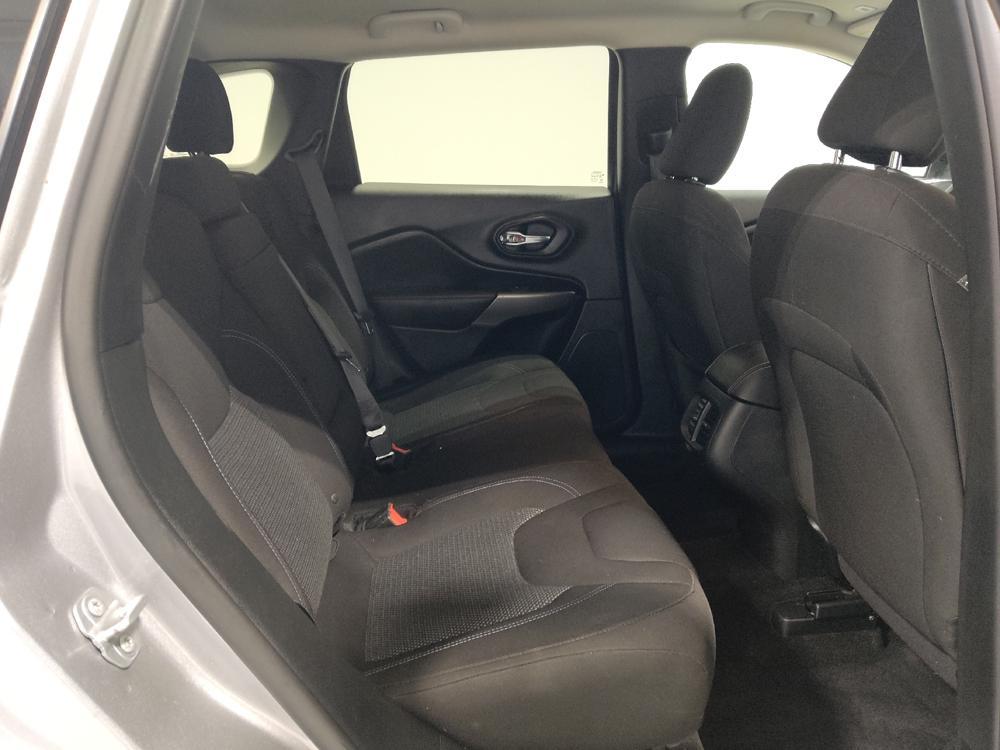 used 2019 Jeep Cherokee car, priced at $17,995