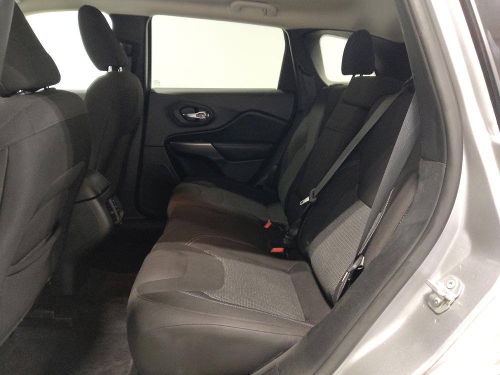 used 2019 Jeep Cherokee car, priced at $17,995