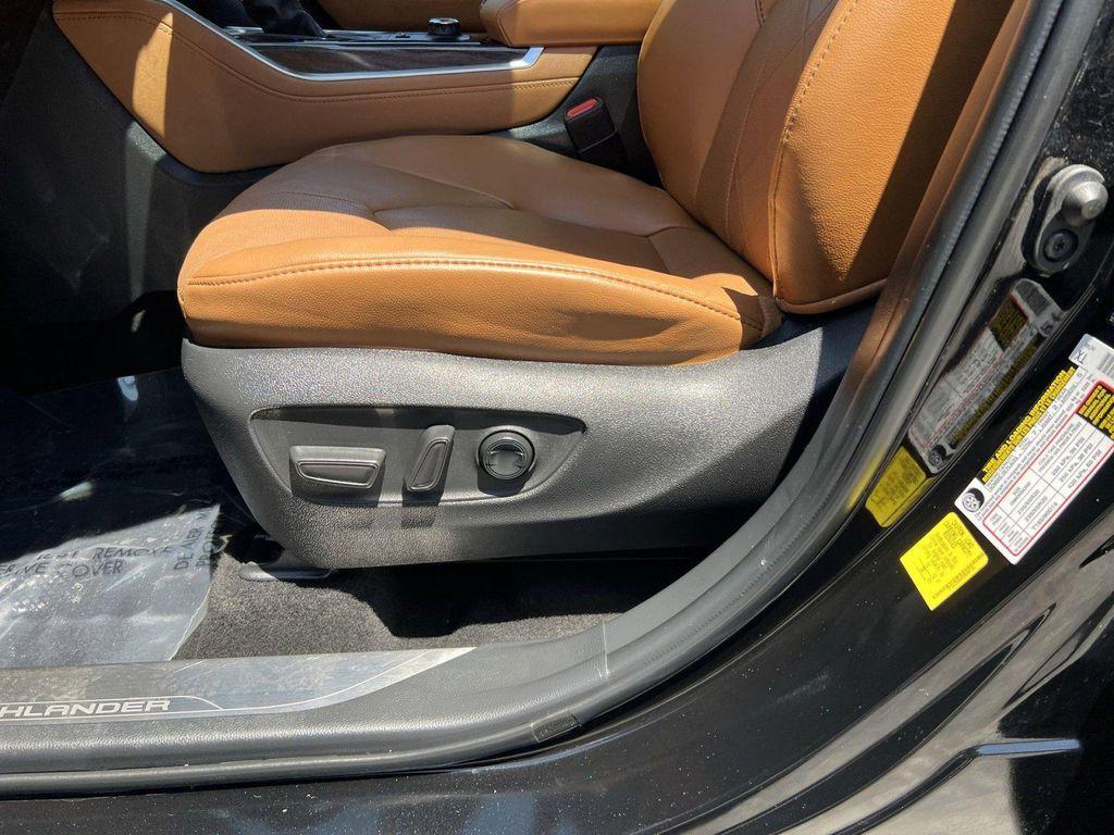 used 2023 Toyota Highlander car, priced at $40,600
