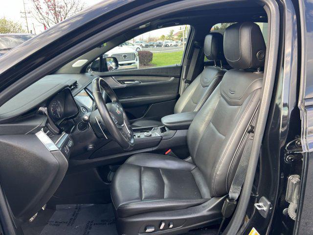 used 2023 Cadillac XT5 car, priced at $31,200