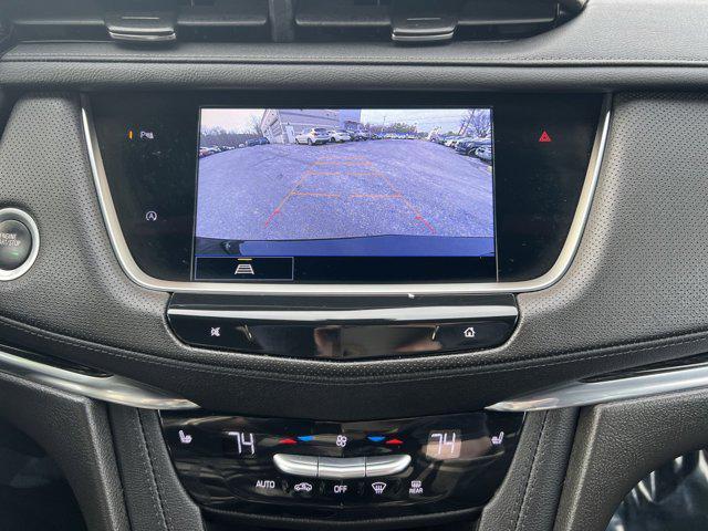 used 2022 Cadillac XT5 car, priced at $31,500