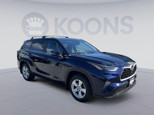used 2023 Toyota Highlander car, priced at $33,800