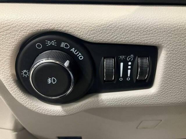 used 2023 Chrysler Pacifica car, priced at $22,493