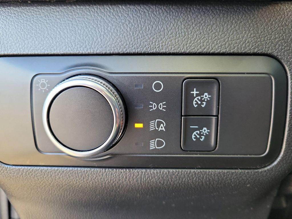 used 2022 Ford Escape car, priced at $17,899