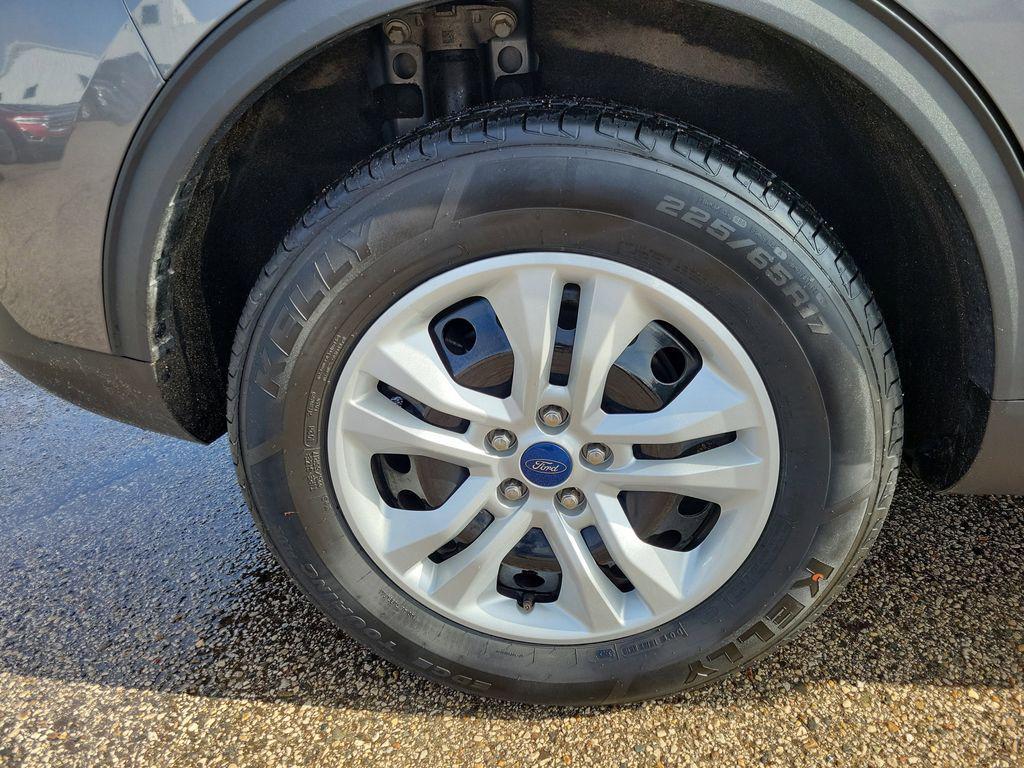 used 2022 Ford Escape car, priced at $17,899